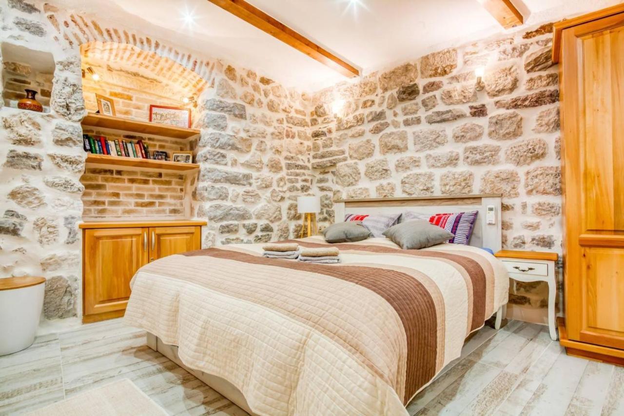 Kotor Bagus - Cozy Boutique Old Town Studio With Seaview Terrace Екстериор снимка