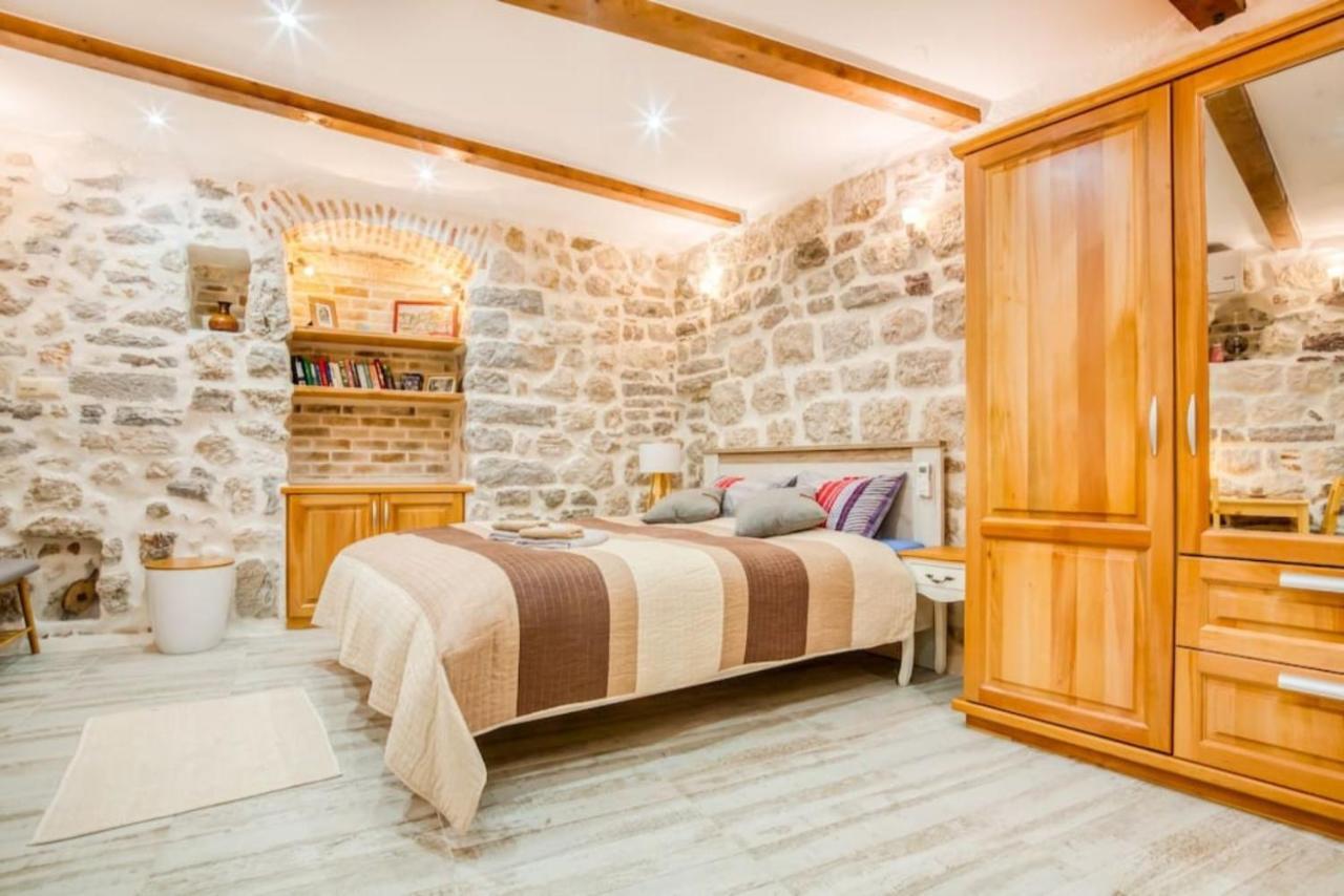 Kotor Bagus - Cozy Boutique Old Town Studio With Seaview Terrace Екстериор снимка