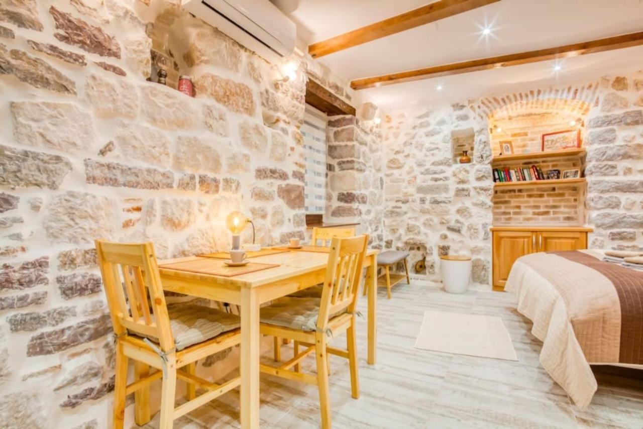 Kotor Bagus - Cozy Boutique Old Town Studio With Seaview Terrace Екстериор снимка
